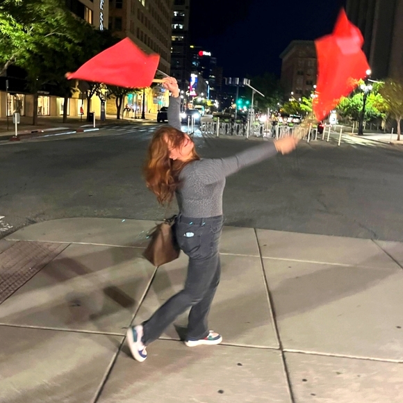 Meet your Posher, Lupita - Picture 1 of 1